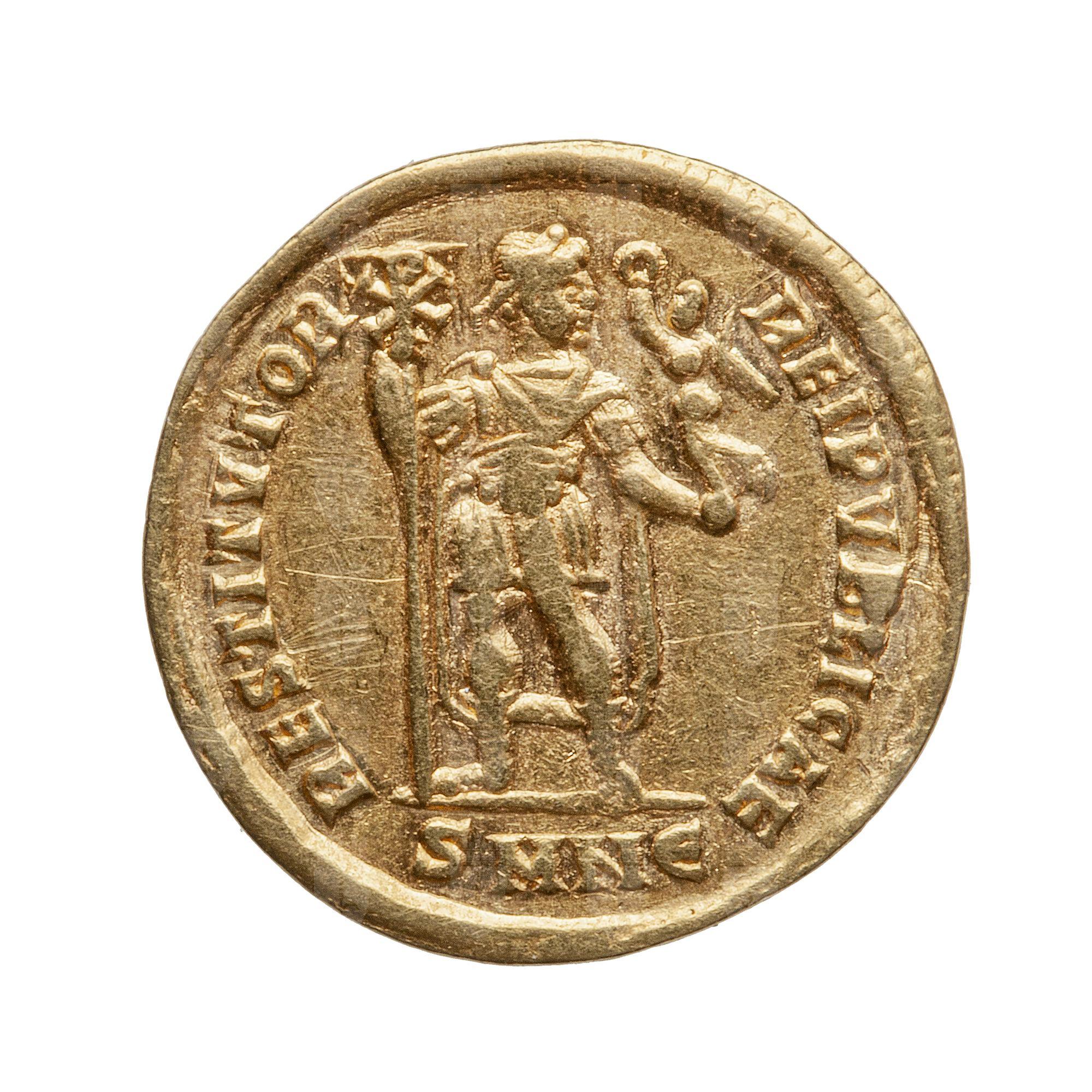 https://catalogomusei.comune.trieste.it/samira/resource/image/reperti-archeologici/Roma 2880 R Valentiniano.jpg?token=651506e2d2fca